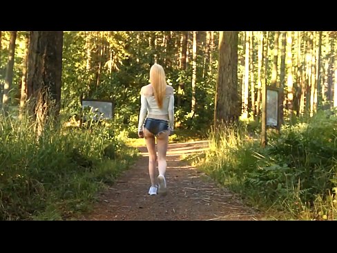 ❤️ Vakker kvinne beveger seg sakte, ikke nakenvideo ❤️  Sex ved no.sex78.ru ❌️❤