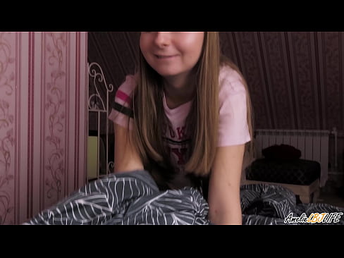 ❤️ Blondie suger BFF's dypt og får sperm i munnen ❤️  Sex ved no.sex78.ru ❌️❤